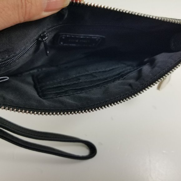 Nene west wristlet with double zipper pockets - Picture 5 of 10